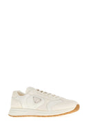 Weiße Prada-Sneaker aus Re-Nylon und Wildleder