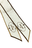 Prada marfil de seda Foulard