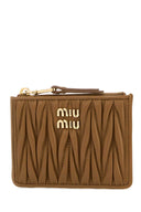 Etui na karty ze skóry Miu Miu w kolorze karmelowym Nappa