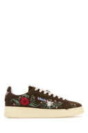 Braune Dallas-Sneaker aus Autry-Wildleder
