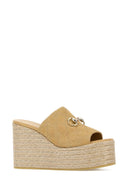 Gucci Beige Suede Wedges