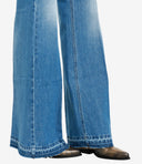 Indossa i jeans più pieni