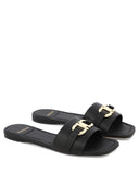 Ferragamo "Gancini" sandalen
