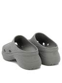 Balenciaga "Pool Crocs" bilder