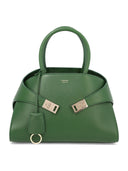 Bolso de "abrazo" de Ferragamo