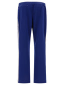 I pantaloni di binari degli aghi