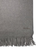 Max Mara Cashmere ha rubato con il ricamo