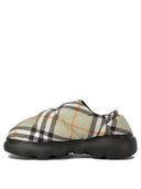 Burberry "oreiller" pantoufles