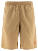 Pantaloncini "spiaggia" fatti umani