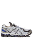 Baskets Asics et glisser