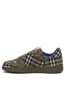 Burberry Sneakers & Slip On