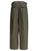 Pantaloni degli aghi