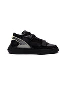 Run Of Sneakers Black