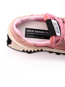 Kør af sneakers pulver