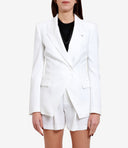 Aniye de chaquetas blancas