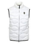 Blauer suéteres blancos