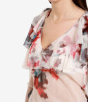 Filosofía de Lorenzo Serafini camisas beige
