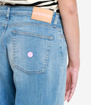 Ziehen Sie den Fuller Jeans Light Denim an