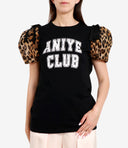 Aniye de camisetas y polos negros