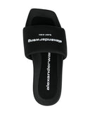 Ich'm Ins Schwimmbad gehen.