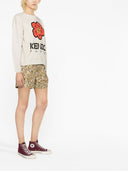 Kenzo Boke ha messo la felpa normale