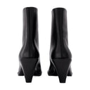 Eclair Zipper Boots In Black Leather