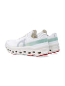 Op hardloopschoenen