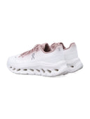 På løbesneakers