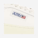 حذاء رياضي من الجلد من أوتري دالاس