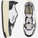 Sneaker in pelle di medaglia automatica