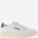 Sneaker medaglia a bassa medaglia Autry