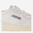 Sneaker medaglia a bassa medaglia Autry