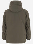Woolrich Down Jacket gemaakt van tech softshell -stof