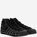 y 3
