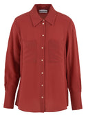 Ampie e camicie da fienile