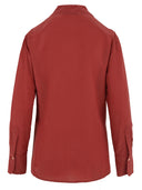 Ampie e camicie da fienile