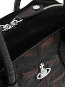 Vivienne Westwood vesker ..