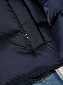 Aggiungi cappotti blu