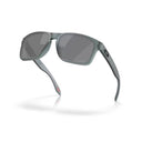 Oakley Oo9102 Holbrook Gray