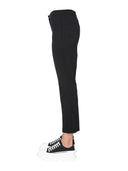 Alexander McQueen a recadré un pantalon droit