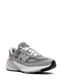 New Balance 990