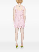 Mini abito in pizzo floreale rosa auto -ritratto