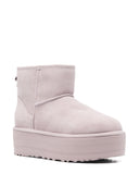 Ugg w klassiek mini -platform