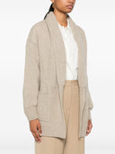 Zamknięty kardigan kołnierza