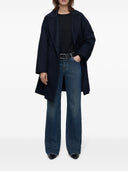 Abrigo de lana cerrado