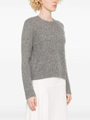 リサ・ヤン・ミラ・セーター