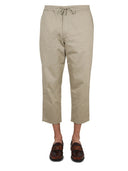 Pantaloni in forma delle opere universali