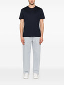 قميص كالفن كلاين في قميص القطن