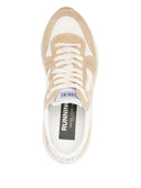 Golden Goose che corre