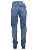 Sjeans adatti regolarmente